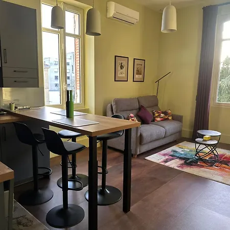 Ferienwohnung T2 Standing De La Tour Jayan Agen Exterior foto